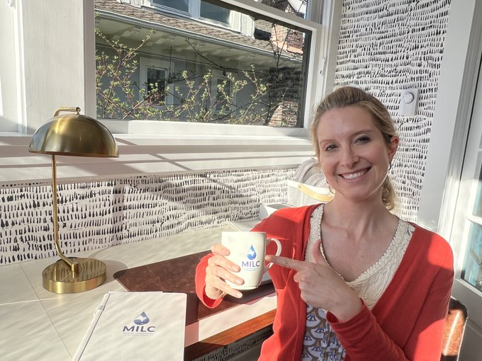 MeghanAzad's tweet photo. Want a #MILCmug? ☕
They are exclusively available to speakers at #MILCclub!
I'm building the 2025 schedule now - ping me if you'd like to share your knowledge or research on the science or support of #breastfeeding.
Our past presenters: https://t.co/t4CygfSwHY https://t.co/UC2EhquoP8
