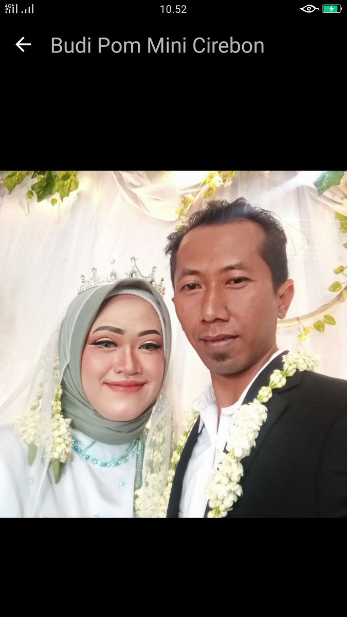 BdgCmc's tweet photo. Selamat siang min @CirebonJabar @cirebonINFO Barangkali ada yang kenal sama orang ini namanya budhi / nama fb pom mini cirebon 
Kalo aya yang tau keberadaan nya tolong batuannya bisa hubungi saya langsung #kasuspenipuan #penipu #dpo terimaksih min sebelum nya #nb di orangcirebon https://t.co/2F5JDH4K7X