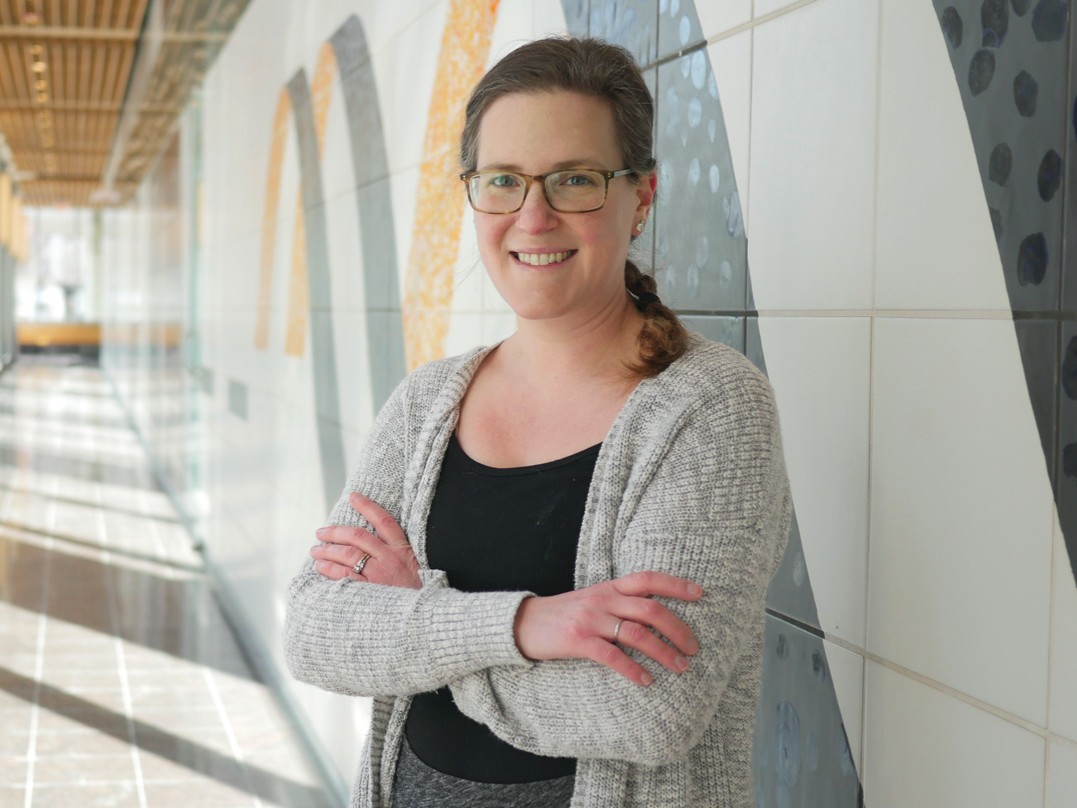 Science in Boston (@scienceinboston) on Twitter photo .<a href="/ragoninstitute/">Ragon Institute</a>'s <a href="/alisoneringel/">Alison E Ringel</a> has uncovered how aging impairs the immune system’s ability to fight cancer.
She showed that as the body ages, a type of immune cells called CD8+ T cells become less effective.
📝 <a href="/CIR_AACR/">Cancer Immunology Research</a>: bit.ly/3ZUvNYX
📰 bit.ly/4dE1SHJ .<a href="/ragoninstitute/">Ragon Institute</a>'s <a href="/alisoneringel/">Alison E Ringel</a> has uncovered how aging impairs the immune system’s ability to fight cancer.
She showed that as the body ages, a type of immune cells called CD8+ T cells become less effective.
📝 <a href="/CIR_AACR/">Cancer Immunology Research</a>: bit.ly/3ZUvNYX
📰 bit.ly/4dE1SHJ