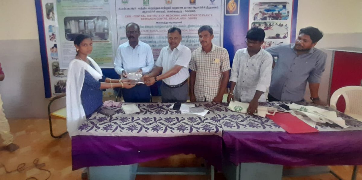 Awareness program on Tulsi with CIM-Ayu seed distribution  under <a href="/CsirAroma/">CSIR Aroma Mission</a> on 07 Oct. 2024 at Nilakottai, Dindigul, Tamil Nadu. Around 600 acres are under Tulsi cultivation, which started earlier CIMAP Rural Development Program <a href="/CSIR_IND/">CSIR, India</a> <a href="/PrabodhTrivedi/">Prabodh Trivedi</a> <a href="/CSIRCIMAP/">CSIR-CIMAP</a> <a href="/alokkalra16/">Alok</a>
