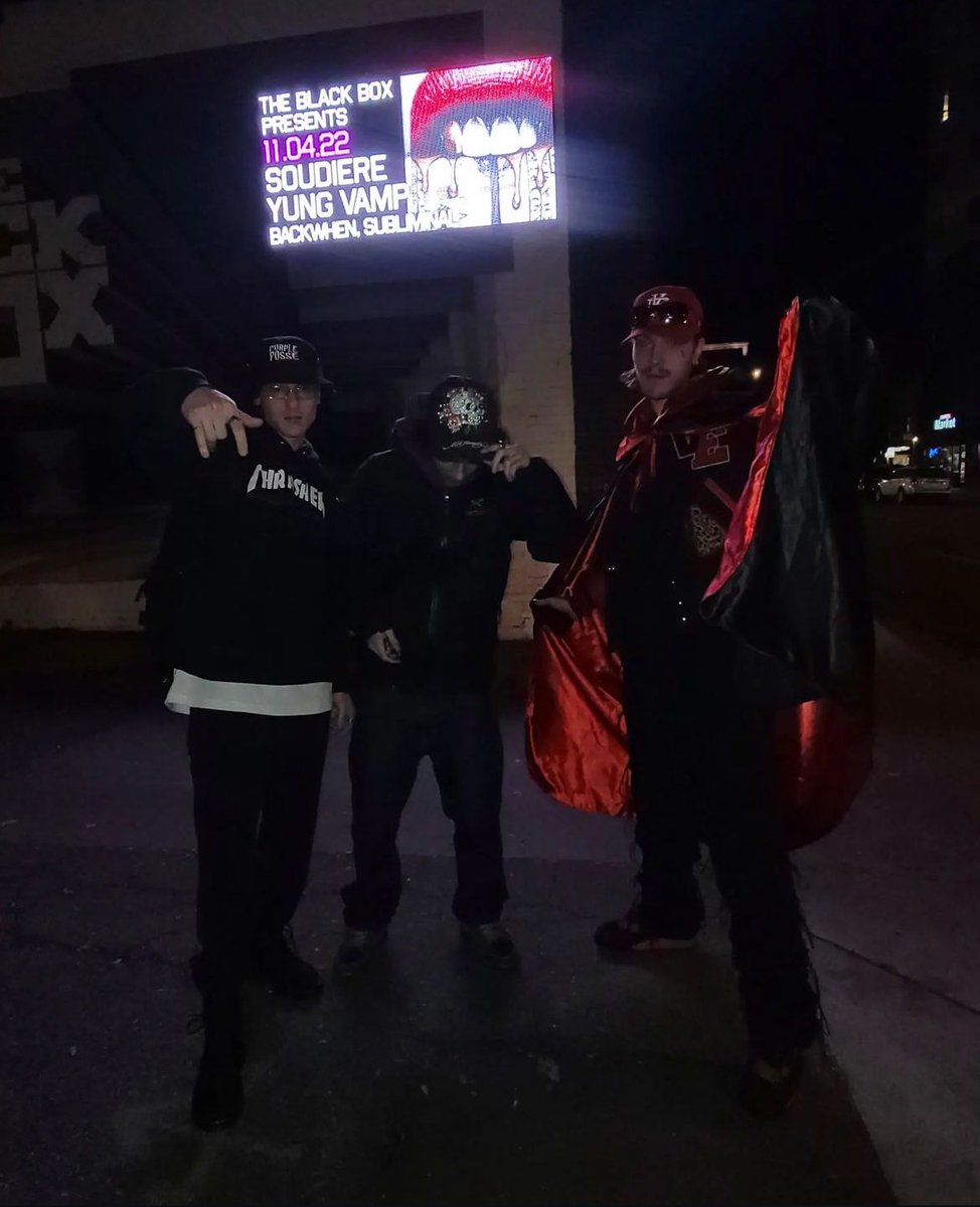 DJ YUNG VAMP (@yungvamp13) on Twitter photo We created This shii <a href="/xPURPLEPOSSE/">PURPLEPOSSE</a> never gonna forget that night ! Prada to bring my twin <a href="/youngpirelli/">soudiere</a> in the us again our first us show was together in LA in 2k18 in front of 80 people to end up Sold out <a href="/TheBlackBox5280/">The Black Box</a> and having people climbing the fence to get in !
New We created This shii <a href="/xPURPLEPOSSE/">PURPLEPOSSE</a> never gonna forget that night ! Prada to bring my twin <a href="/youngpirelli/">soudiere</a> in the us again our first us show was together in LA in 2k18 in front of 80 people to end up Sold out <a href="/TheBlackBox5280/">The Black Box</a> and having people climbing the fence to get in !
New