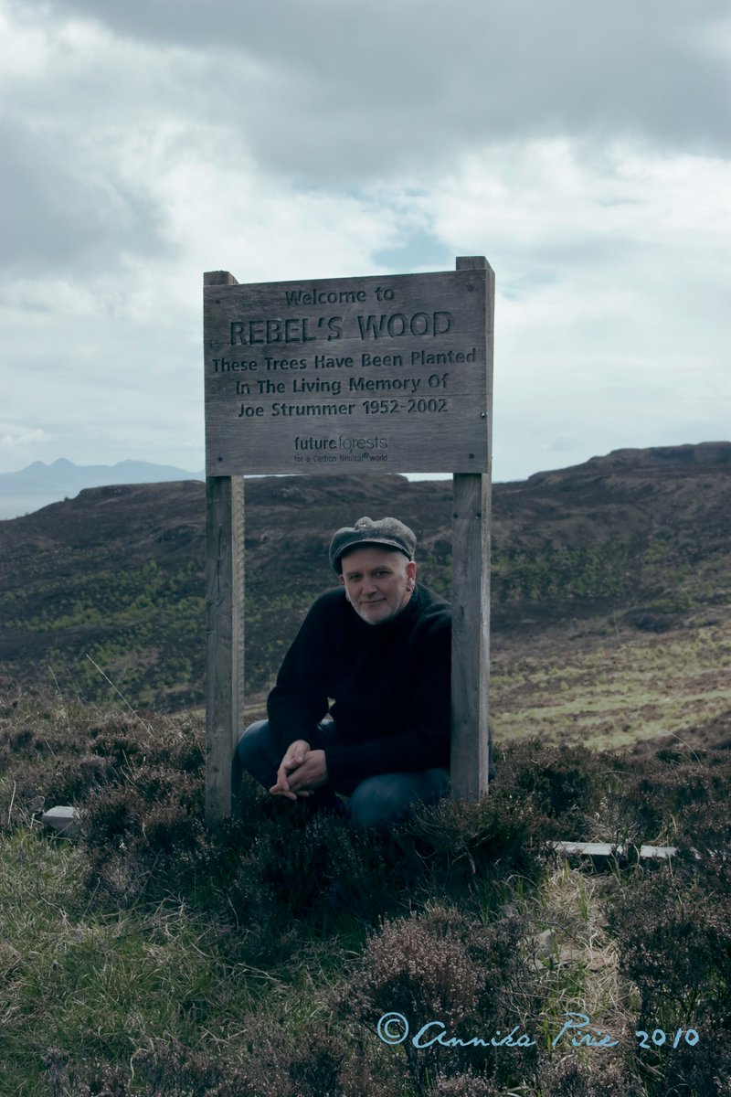 onlyjokingman's tweet photo. we got a bit lost looking for the path to Rebel's Wood,and asked a nice lady at a wee pottery workshop,and she said "oh yes,named after some Pop Star or other"  i imagined Joe smiling at this. https://t.co/t7azbhDbSY