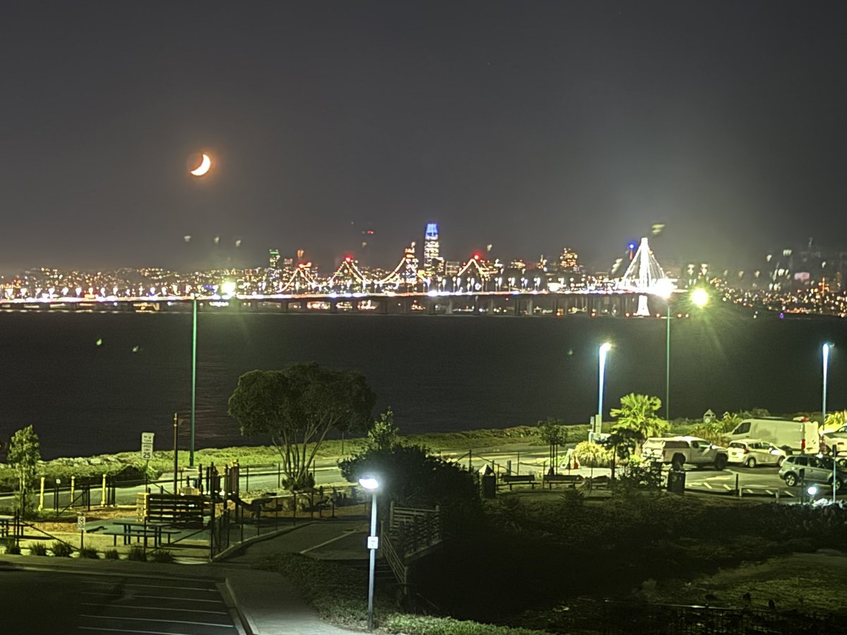 KavyaPearlman's tweet image. The #ViewFromTheWindow is really amazing tonight. 

After a few hot couple of days in the bay, starting to finally cool down a bit. 

#FeelingBlessed 😇 #BayAreaBlessings