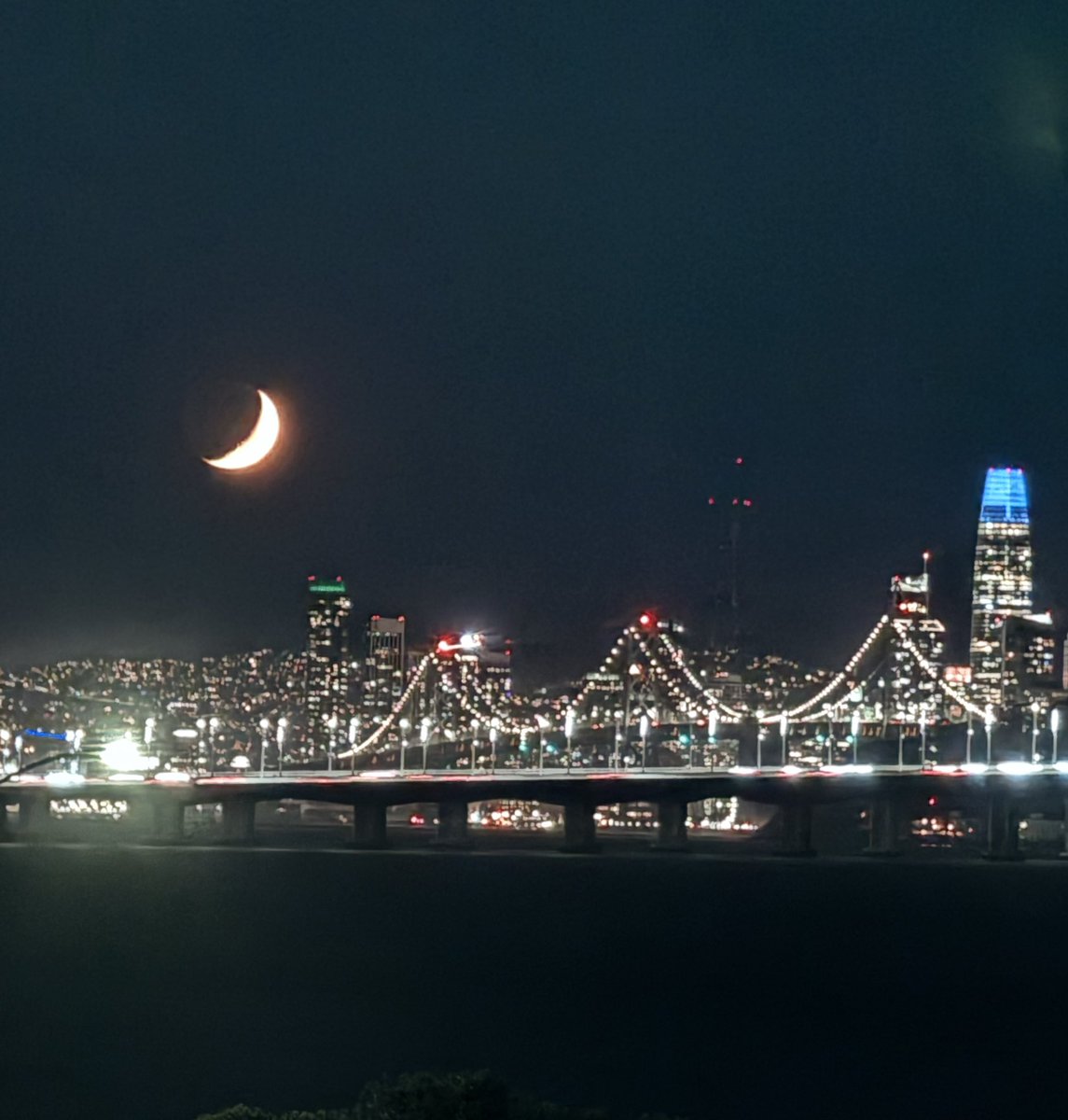 KavyaPearlman's tweet image. The #ViewFromTheWindow is really amazing tonight. 

After a few hot couple of days in the bay, starting to finally cool down a bit. 

#FeelingBlessed 😇 #BayAreaBlessings
