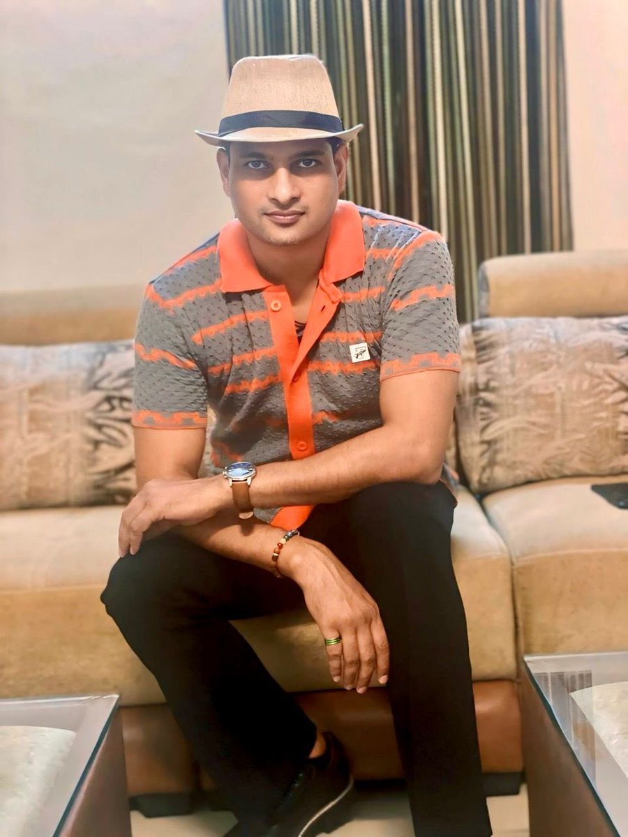 Dr. Yashveer Singh IPS (@dryashveerips) on Twitter photo सफलता शर्म से नहीं, साहस से मिलती है !!
IPS Yashveer Singh सफलता शर्म से नहीं, साहस से मिलती है !!
IPS Yashveer Singh
