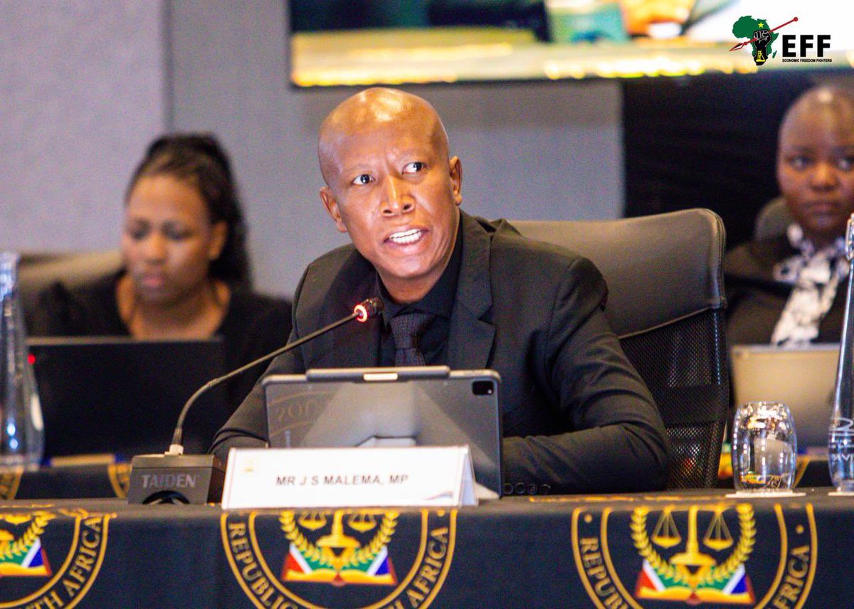 EFFSouthAfrica's tweet photo. ♦️In Pictures♦️

CIC  @Julius_S_Malema asking Judge Susannah Cowen on her views regarding the current Constitution whether it allows for Land expropriation without compensation. 

Judge Cowen is being interviewed by the Judicial Service Commission for the position of Deputy Judge President of the Land Claims Court.