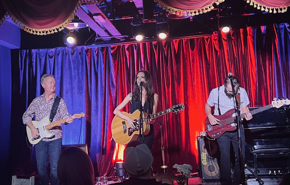 Alan Fitter (@wallingtonal) on Twitter photo The delightfull @karnejonasmusic along with her superb band, Tim Bray and Seth Morrissey played <a href="/soundloungeCIC/">The Sound Lounge</a> last night and were just wonderful on a wet night in deepest, downtown Sutton! Come back soon. The delightfull @karnejonasmusic along with her superb band, Tim Bray and Seth Morrissey played <a href="/soundloungeCIC/">The Sound Lounge</a> last night and were just wonderful on a wet night in deepest, downtown Sutton! Come back soon.