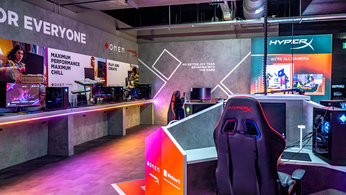 IsiGlobal's tweet image. Check out the new @omenbyhp and @hyperx shop-in-shop at @mediamarktsaturn Technology Village Hamburg, where gamers can explore, discover, and play in an immersive environment. @Xperion #xperion #gaming #Omen #hyperx #isiglobal #retaildesign #retaildesignagency