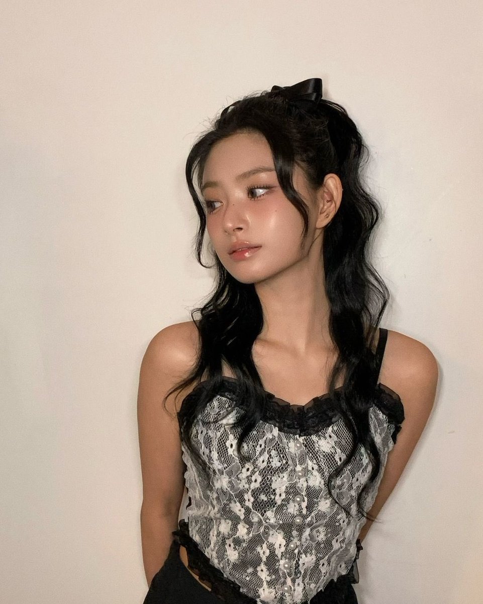 yirenzip's tweet photo. w._.yirenn instagram update! https://t.co/futH31jZSK