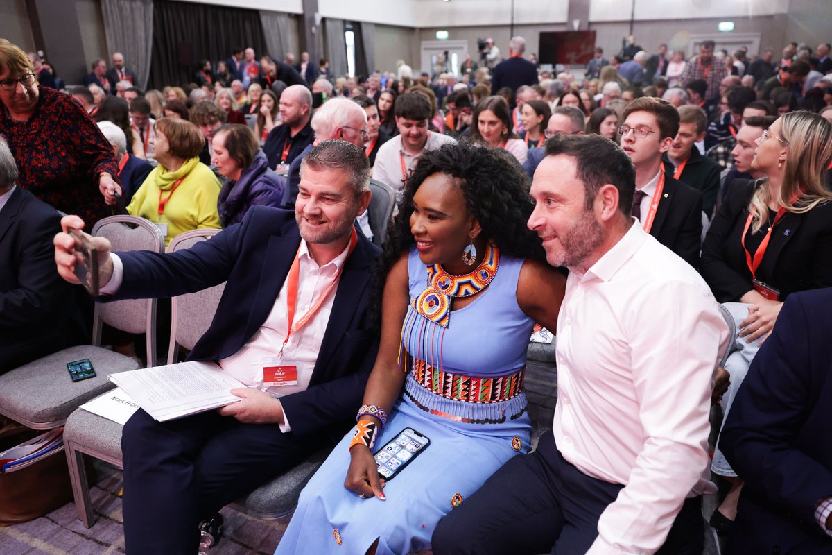 ❤️ Let's build something new

🗣️ Join us: sdlp.ie/join_the_team

📸 <a href="/ColinSDLP/">Colin McGrath 🇺🇦</a> | @Lseenoi | <a href="/peterbyrnejnr/">Pete Byrne</a>