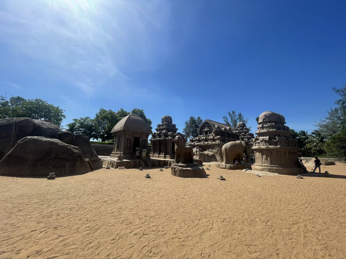 気がついたら約2ヶ月放置してた👀

9月は忌引で日本に帰国してたりバッタバタに終わった

インド生活慣れたけど、全然体調崩してなくて逆に不安…😨いつか酷い目に遭うのかしら