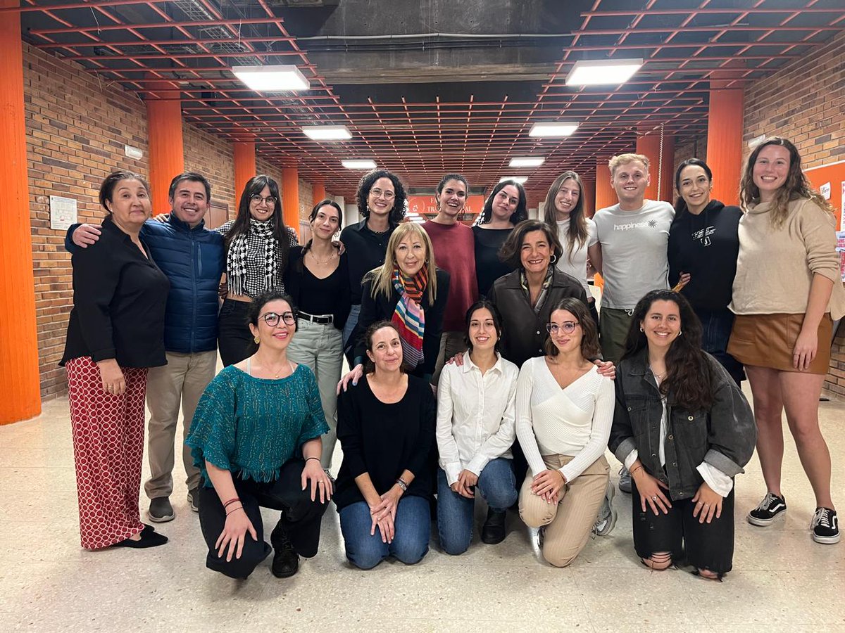 👏📚En el Máster de @mediacionucm ya hemos arrancado el nuevo curso con mucha fuerza a través de las maravillosas clases sobre cultura de #paz de una profesora de lujo: Gabriela Rodríguez Querejazu
¡Muchas gracias! 👏📚