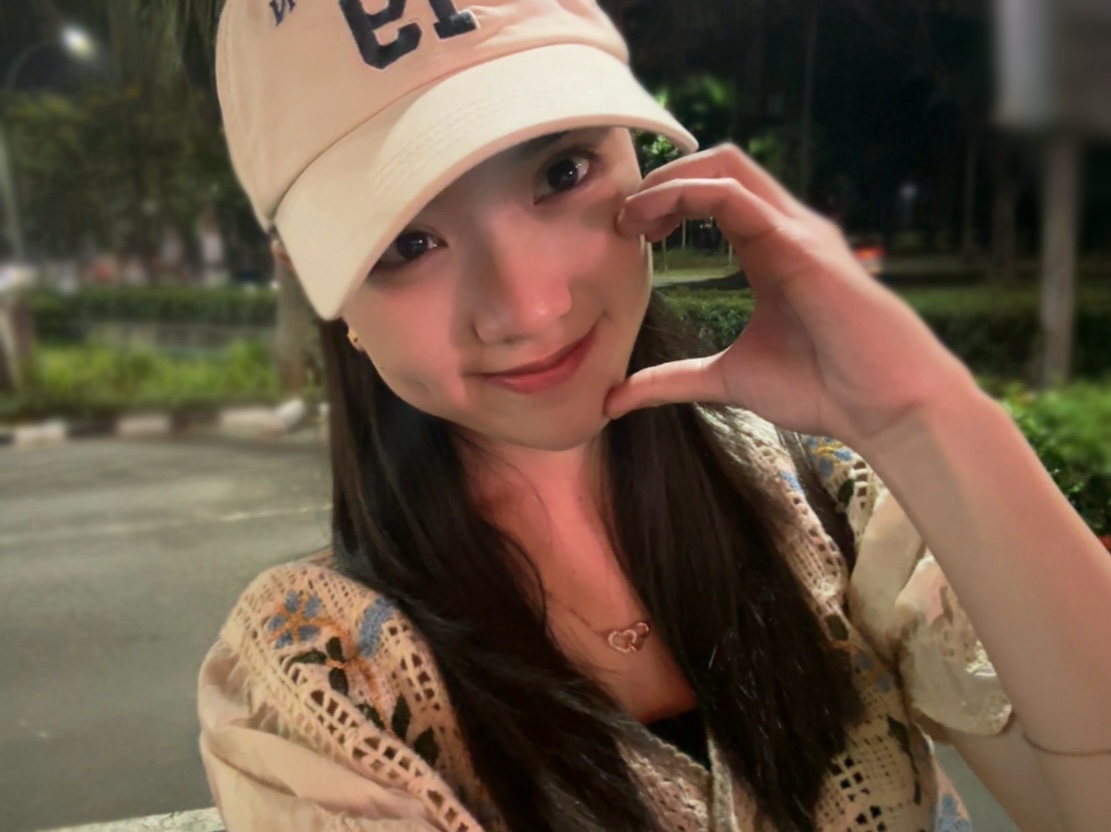 VC aku sudah sold out yaaa? wuiiihhh kalian keren, terimakasih banyak sheng🥹🫶🏻 今月のVCでみんなに会えるのを楽しみにしてます！<3