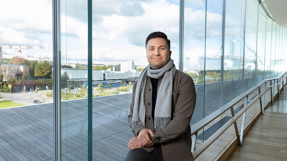 Joonas Lehtovaara on valittu Vuoden nuoreksi RILiläiseksi! 🤩 🎉 👏 

Vuoden #nuori RILiläinen 2024 -palkinto on luovutettu juuri #FinnBuild-messuilla <a href="/AInsinoorit/">A-Insinöörit</a>  kehityspäällikkölle Joonas Lehtovaaralle. 
Paljon paljon onnea! 👏 
Lue lisää👉bit.ly/3TVG5nS