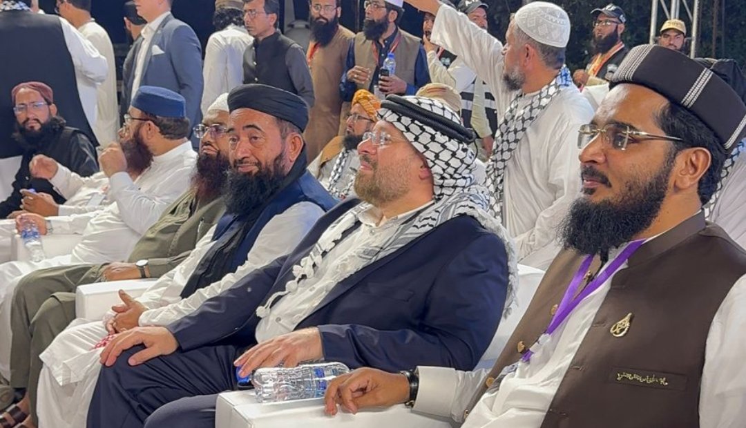 مجھے علماءِ اسلام، بالخصوص علماءِ پاکستان پر فخر ہے کہ وہ ہر اُس ندا پر لبیک کہہ رہے ہیں جو مسجدِ اقصیٰ کی آزادی کے لیے بلند ہو رہی ہے۔ آپ سے التماس ہے بائیکاٹ کی مہم کو مزید تیز کریں، ہمیں اپنے حصے کا کام جاری رکھنا ہے ۔ اللہ اہلِ غزہ کی نصرت فرمائے۔ آمین
