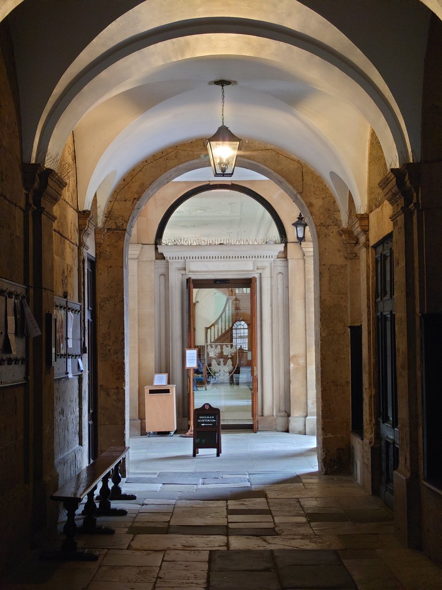It was great to welcome our new freshers at Hall registration yesterday!

We hope you're settling in at Queen's, and we look forward to seeing everyone again on Wednesday morning for library inductions 👋🏻