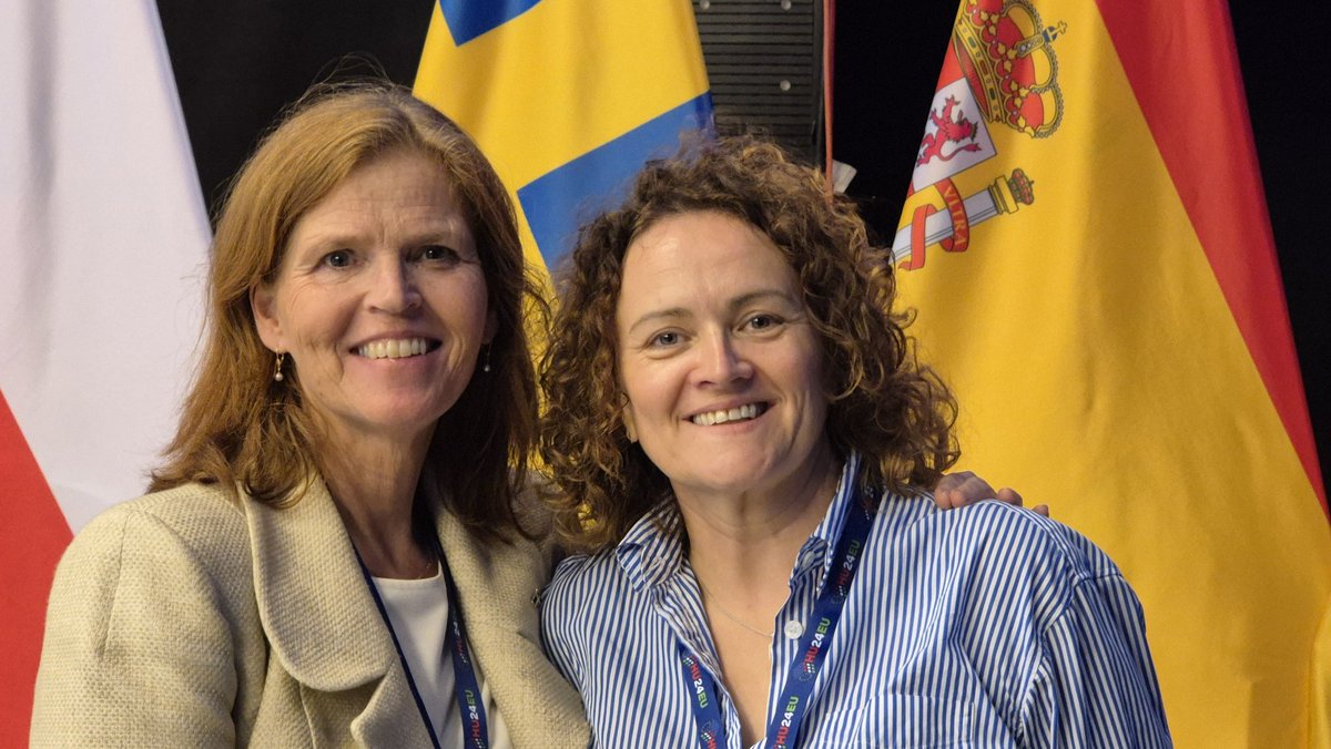 Sinead F Heaney (@heaney_sinead) on Twitter photo Always great to meet fellow midwifery colleagues and learning from each other. #midwifery #midwiferyadvisor #chiefmidwiferyofficer #HU24EU #WHO <a href="/maggedyann/">Margrieta Langins</a> <a href="/chiefnurseIRE/">CNO's Office</a> <a href="/lieabh/">rachel kenna</a> Always great to meet fellow midwifery colleagues and learning from each other. #midwifery #midwiferyadvisor #chiefmidwiferyofficer #HU24EU #WHO <a href="/maggedyann/">Margrieta Langins</a> <a href="/chiefnurseIRE/">CNO's Office</a> <a href="/lieabh/">rachel kenna</a>