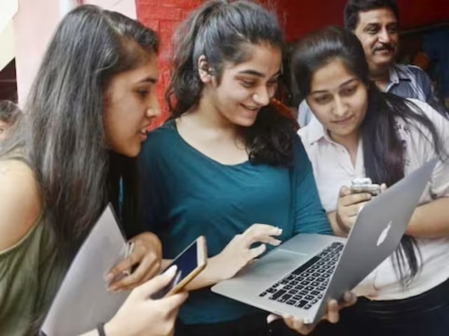 CNNnews18's tweet photo. GATE 2025 Registration Process With Late Fees Extended Till October 11
#GATE2025 #GATE #Education #Career #GATERegistration
https://t.co/k2qfqSJTdf https://t.co/JwKtFXq9ih