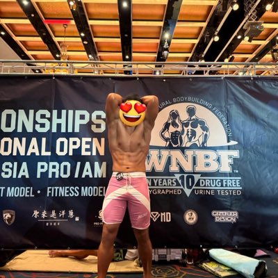 #NewProfilePic (新個人資料照片)