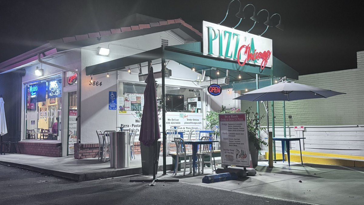 Deep dish pizza in Palo Alto hit the spot. 
Pizz’a Chicago (and no that’s not a typo) Enjoy! 😉