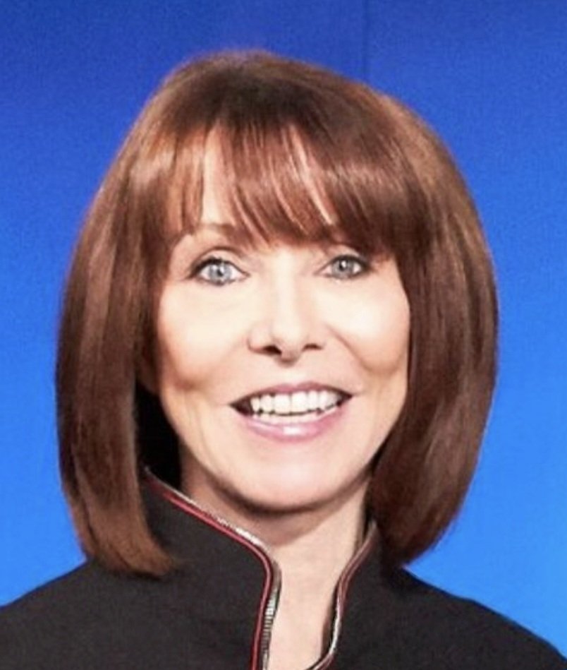 Tush27J's tweet image. The 'bowels' of journalism.
Beth Rigby, Kay Burley, Chris Mason and Laura Kuenssberg 
Combined salary of £1.5 million plus. For what exactly?
#SkyNews #BBCBreakfast #GMB