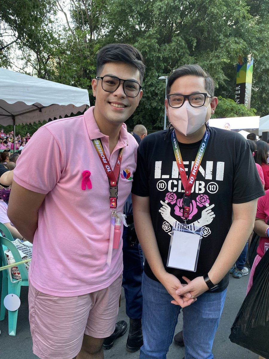 iamjustindizon's tweet image. yay i have pics with my senators for 2025!

✅ Bam Aquino
✅ Kiko Pangilinan
✅ Heidi Mendoza

and my party-list representative for 2025!

✅ Chel Diokno / Akbayan

please support them! tell your family, friends, neighbors, and your whole barangay! 🥰