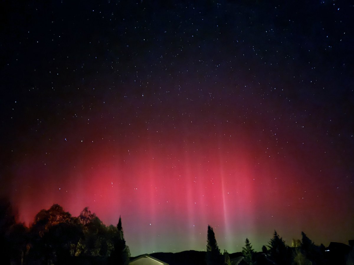 ScottLongmore's tweet photo. #NorthernLights in Steamboat Springs, Colorado - substorm 2 #Auroraborealis  #COwx @CityofSteamboat https://t.co/3ZdT5NtrJw