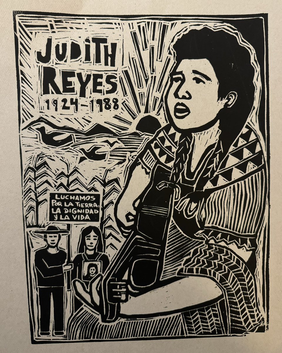lhan55's tweet photo. Judith Reyes es una leyenda de la canción de protesta. Luchó por las mejores causas. Este año se cumple un siglo de su nacimiento.
En Cantar de fuego, Liliana García nos cuenta la aguerrida vida de esta mujer excepcional.
📸Alfredo López Casanova.
https://t.co/mPB6bvsBTj https://t.co/30NUMHQlHM