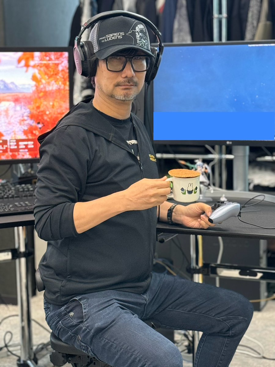 本日の小島監督。
Hideo Kojima today.