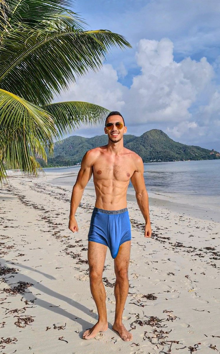 superfitdan's tweet photo. Say ''yes'' for surprise in dms https://t.co/a0pa5JvanI