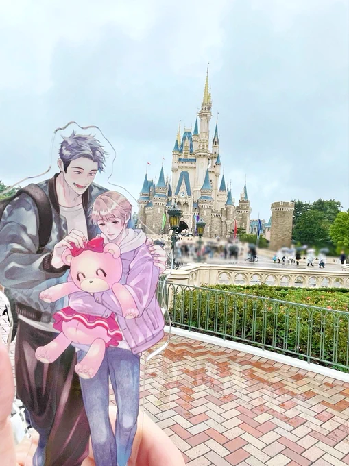 大樹と奏斗、シンデレラ城だよ シンデレラ城、大樹と奏斗だよ とても雨だね