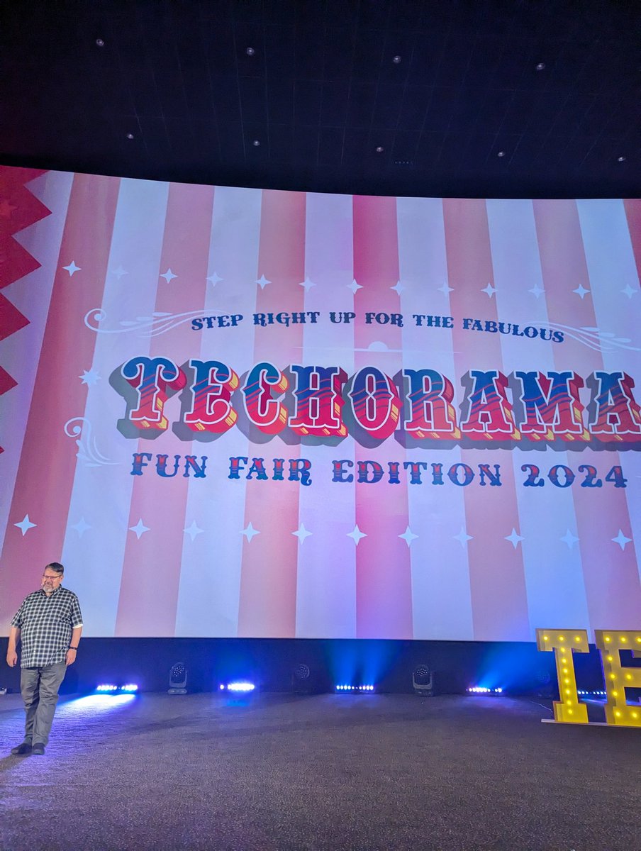 chwenz's tweet image. Time for @TechoramaNL - @richcampbell is kicking off two days of extravaganza! #techorama