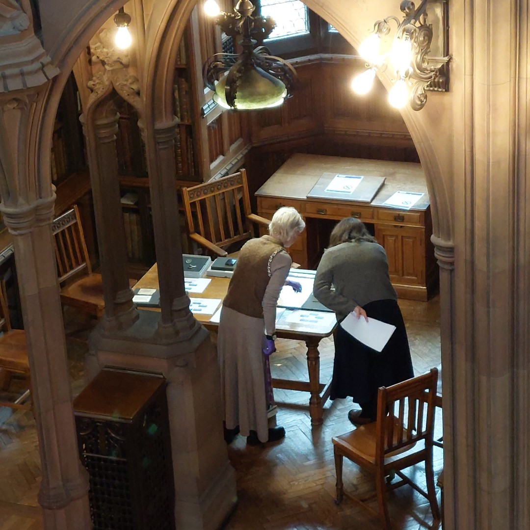 TheJohnRylands's tweet image. #Behindthescenes Teaching for the new term has begun at #Rylands. Curator @sebsakura is using #specialcollections material to teach on the Library MA course; discussing our #visualcollections and all the amazing artefacts we keep.  We’re not just books and archives!