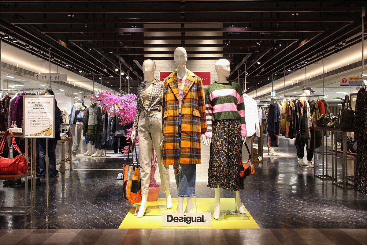 Desigual ✨試着のみ美品✨シアーオリエンタル柄ガウン、カフタン