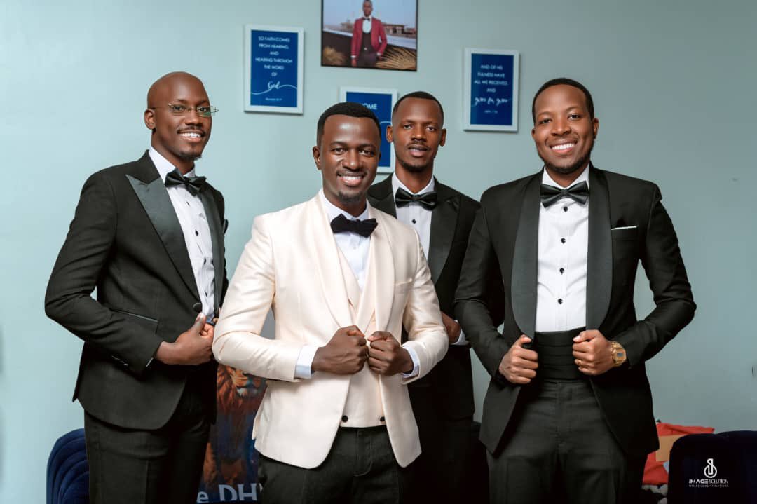 KairosFH's tweet photo. Our detail doesn’t distract, it draws the attention of Kings. For exquisite tailoring to the grandest of occasions, #ConsiderKFH.
📞: +256742128179 | 📍: Nankeera Complex https://t.co/9bC943458d
