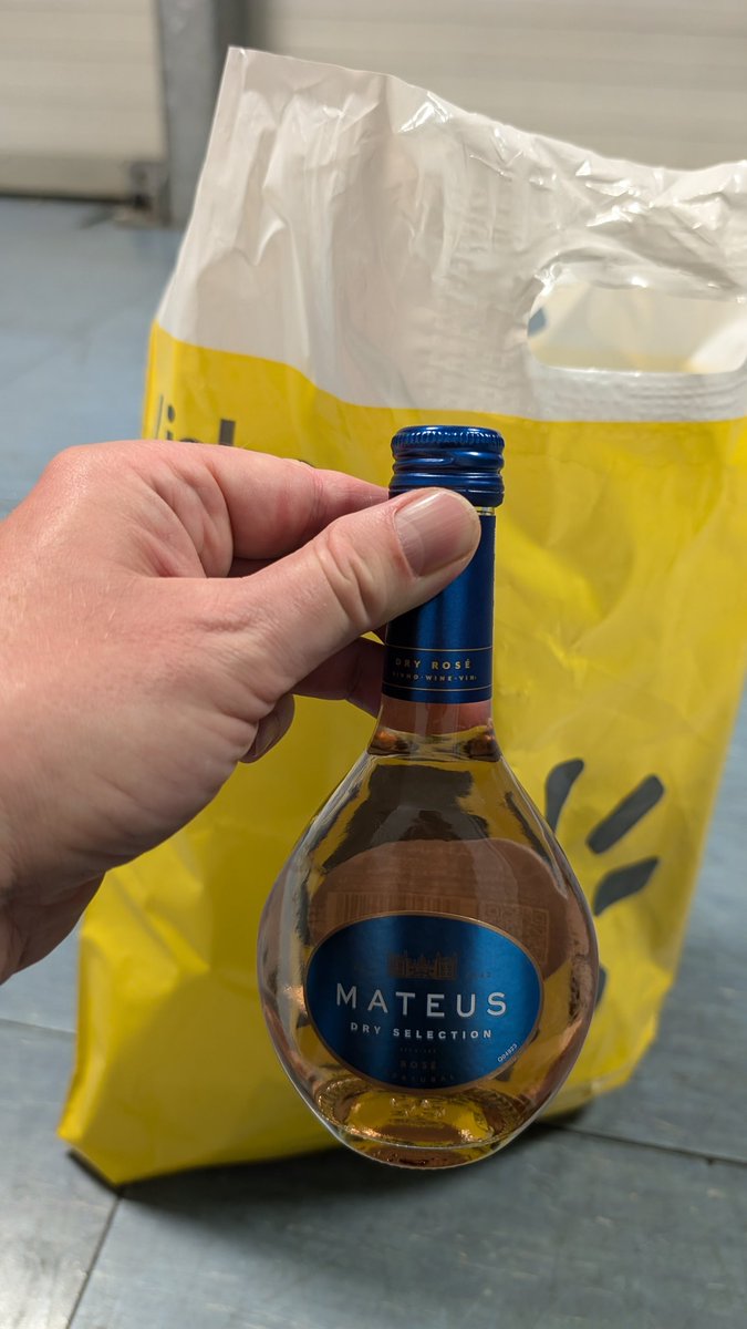 Impulse purchase at the airport on the way to #poug2024.  It's basically Portuguese Carlo Rossi.