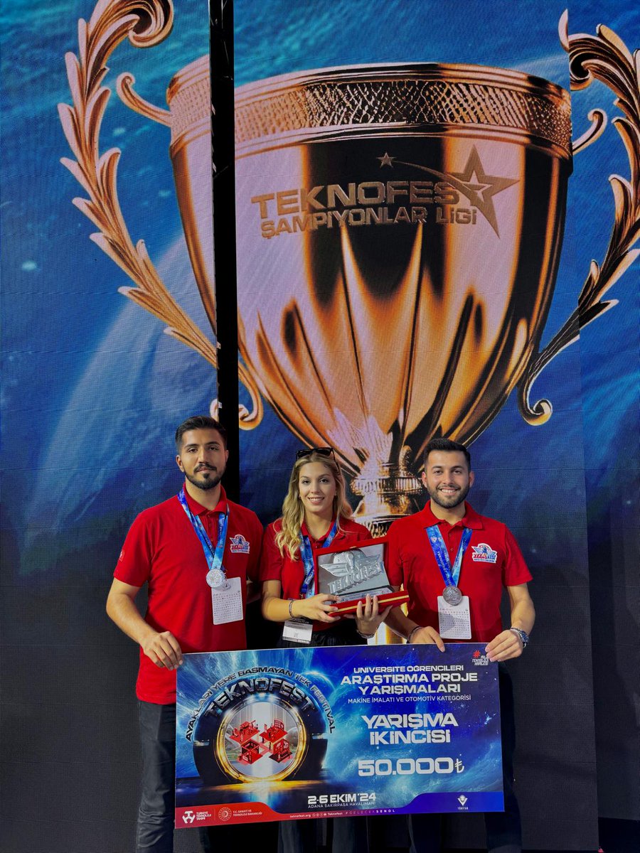 Öğrencilerimiz TEKNOFEST 2024’te Türkiye 2. si Oldu

TEKNOFEST Üniversite Öğrencileri Araştırma Projeleri Yarışması Makine İmalatı ve Otomotiv kategorisinde, öğrencilerimizin Blue Inventor Team (BIT) ekibi Türkiye ikincisi oldu.
<a href="/kastamonuunv/">Kastamonu Üniversitesi</a> 
<a href="/teknofest/">TEKNOFEST</a> 
<a href="/A_H_Topal/">Prof.Dr. Ahmet Hamdi TOPAL</a> 
<a href="/isener05/">izzet şener</a>