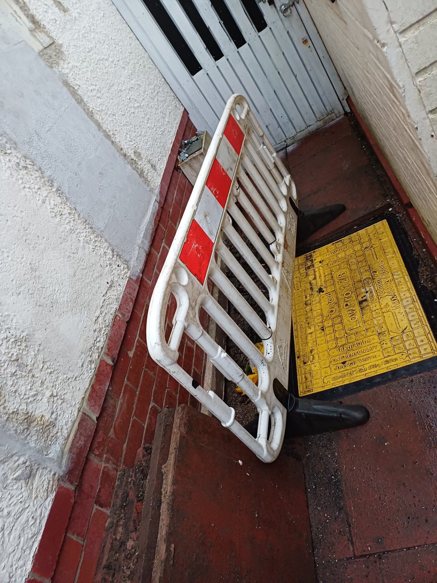 LisaCampbell27's tweet photo. @Northpowergrid What a joke! Ongoing issues since 17/09. Job APPARENTLY closed &amp; completed 04/10. Sick of calling &amp; not getting anywhere, left with a hole in our path. When is someone going to complete the job or do I have to fall and break a limb next time! #northernpowergrid https://t.co/9wCa0XIH36
