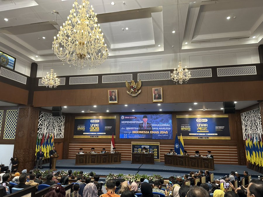GusbibDC's tweet photo. Selamat &amp; Sukses kagem Yg Terpelajar Mas Menteri/Ketum Doktor AHY atas diraihnya gelar Doktor dari Universitas Airlangga Surabaya, dg Predikat CUM LAUDE.

Semoga gelar &amp; ilmunya berkah &amp; manfaat bagi masyarakat, bangsa dan negara. 

Mas AHY sangat bangga
@AgusYudhoyono https://t.co/CCkOdOBpQu