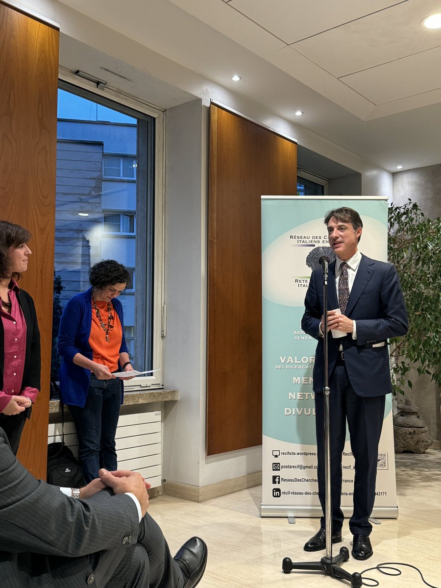 Italy in Paris tweet media