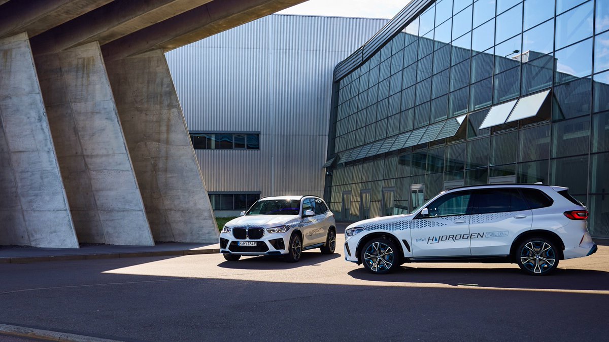 BMW Group tweet media