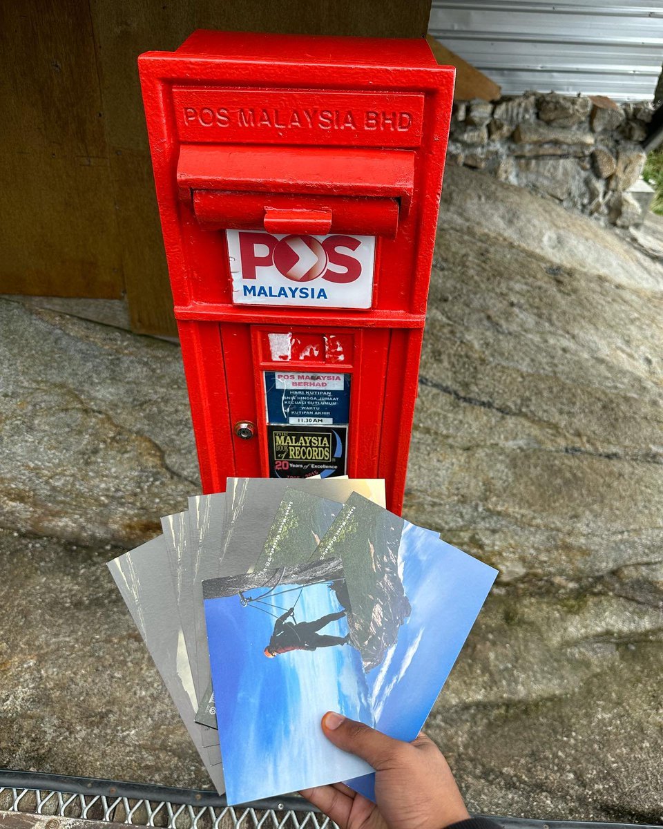 Happy World Post Day! 📷

At 3,289 meters on Mount Kinabalu, near Pendant Hut in Laban Rata, stands the Malaysia's highest post box. As you conquer Borneo's tallest peak, why not send a postcard to loved ones from this unique spot while you're there?

📷IG/<a href="/m/">Mika</a>.a.shahh17_