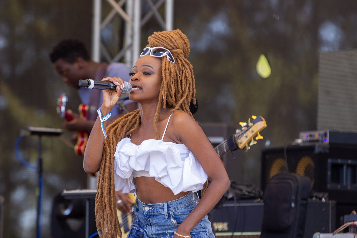 scriptsandbars's tweet image. @KimMakumbe @SeagirlNovuyo delivered an incredible performance st the Scripts and Bars Showcase at Jacaranda Music Festival 

 @SouthernAfrArts @jacarandamusicf @kaymediaafrica

 #SJMF2024 #ScriptsandBars #BritishCouncil #BCSSAArts