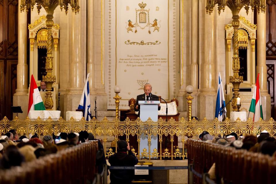 IsraelinHungary's tweet image. Tragédia, ami egy évvel ezelőtt történt október 7-én, és azóta sem talált békére Izrael népe. A kegyetlen mészárlás, amit a Hamasz terroristái követtek el megbocsáthatatlan. Izrael feladata azon dolgozni, hogy ez soha ne ismétlődhessen meg, és soha senki ne feledje az áldozatok…