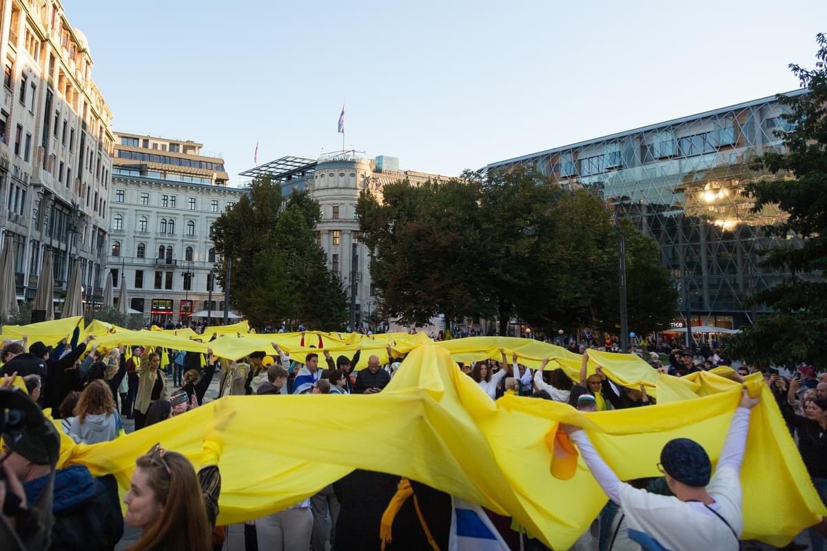 IsraelinHungary's tweet image. Tragédia, ami egy évvel ezelőtt történt október 7-én, és azóta sem talált békére Izrael népe. A kegyetlen mészárlás, amit a Hamasz terroristái követtek el megbocsáthatatlan. Izrael feladata azon dolgozni, hogy ez soha ne ismétlődhessen meg, és soha senki ne feledje az áldozatok…