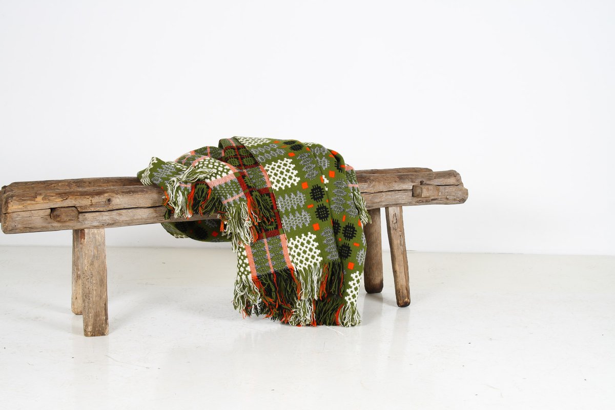 GreencoreGD's tweet photo. An exceptional vintage Welsh wool tapestry blanket, crafted from pure Welsh wool and presented in immaculate condition. #Welsh #vintage #wool #welshblanket #tapestry #autumnfeels #antiques #warm #traditional #rockmill #welshwool
https://t.co/Q8FZAP05ra https://t.co/mNyXpSYFcE