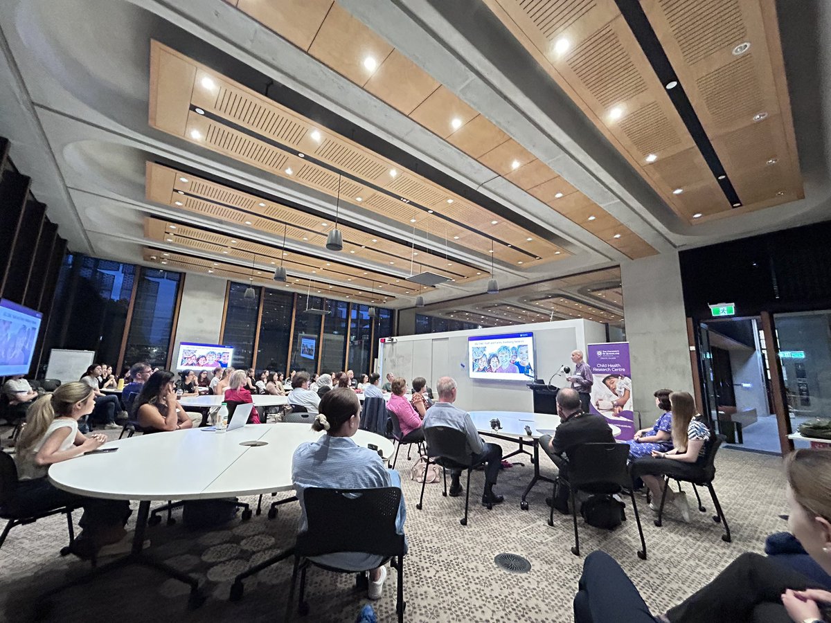 Thx to #CHRC &amp; #HaBS teams for joining us tonight for a
#research #hdr event! Looking fwd to working with u all as we establish the UQ child Youth Family and Wellbeing Network #UQCYFWN 
<a href="/UQ_News/">UQ News</a> <a href="/UQMedicine/">UQ Medicine</a>