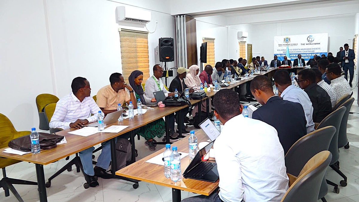 Somali Health Minister <a href="/DrAliHajiadam/">Dr Ali Hajiadam Abubakar</a> has officially opened the Mid-Term Review Meeting for the Damal Caafimaad Project, joined by the World Bank, member states, and key stakeholders. Together, we’re strengthening health initiatives for a brighter future!