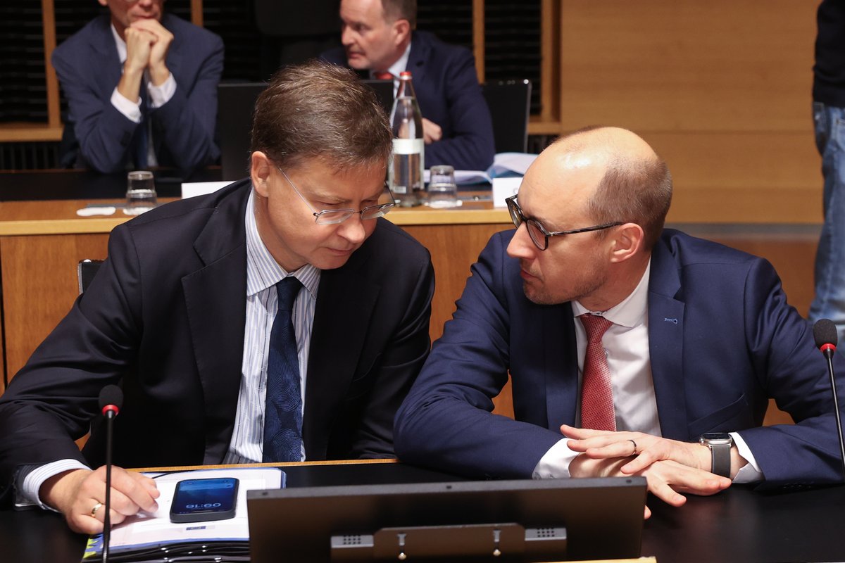 Meeting of the EU’s Finance ministers in Luxembourg today for the #ECOFIN, with Deputy Prime Minister <a href="/vincent_v_p/">Vincent Van Peteghem</a> representing Belgium 🇧🇪 ⇊

🇺🇦 Economic &amp; financial impact of the Russian war against Ukraine
📈 European Semester 2024
🌿 Climate finance at the #COP29 in Baku