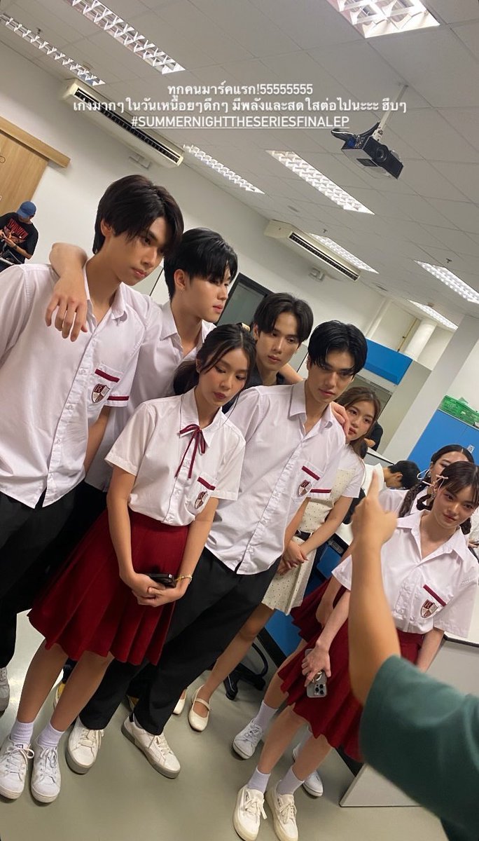Fan_SummerNight's tweet photo. โรงเรียนแห่งความลับที่แสนสวยงาม🏫

{ 1/2 }
story ig : _wmilk
#SummerNightTheSeriesFinalEP https://t.co/KiXrkzj0Ie